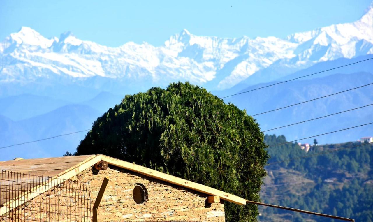 Bsr Farms Resort Pauri Exteriör bild