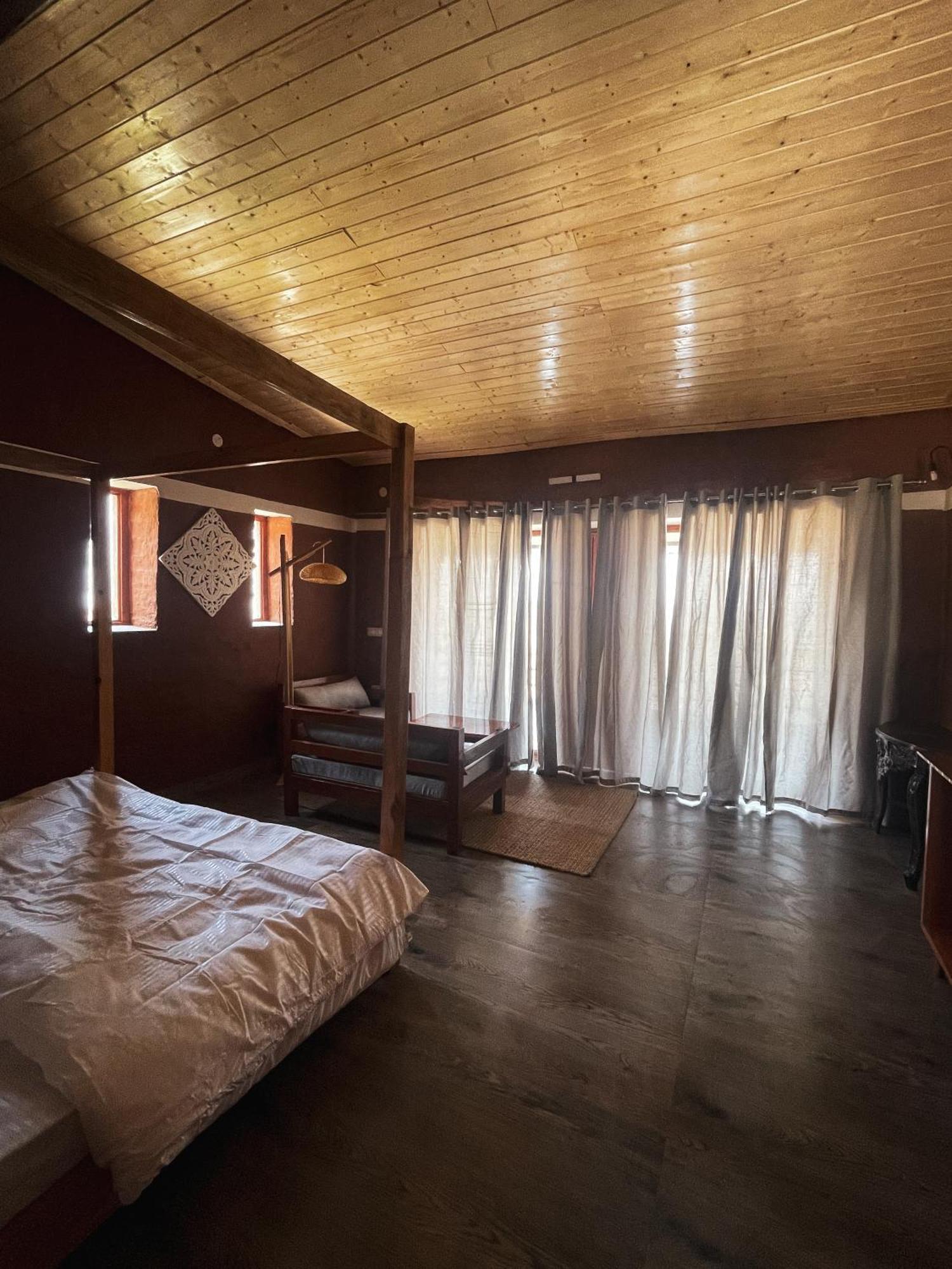 Bsr Farms Resort Pauri Exteriör bild