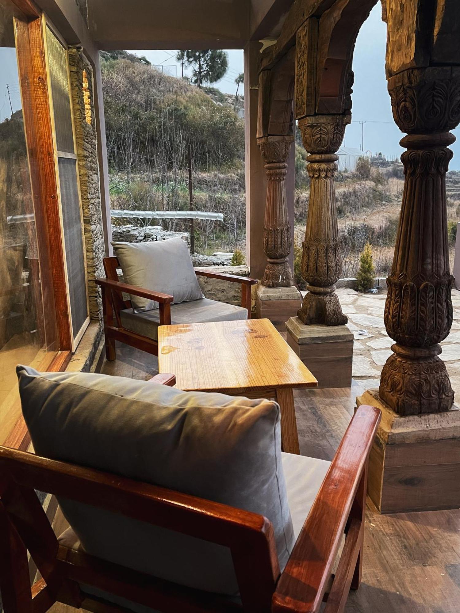 Bsr Farms Resort Pauri Exteriör bild