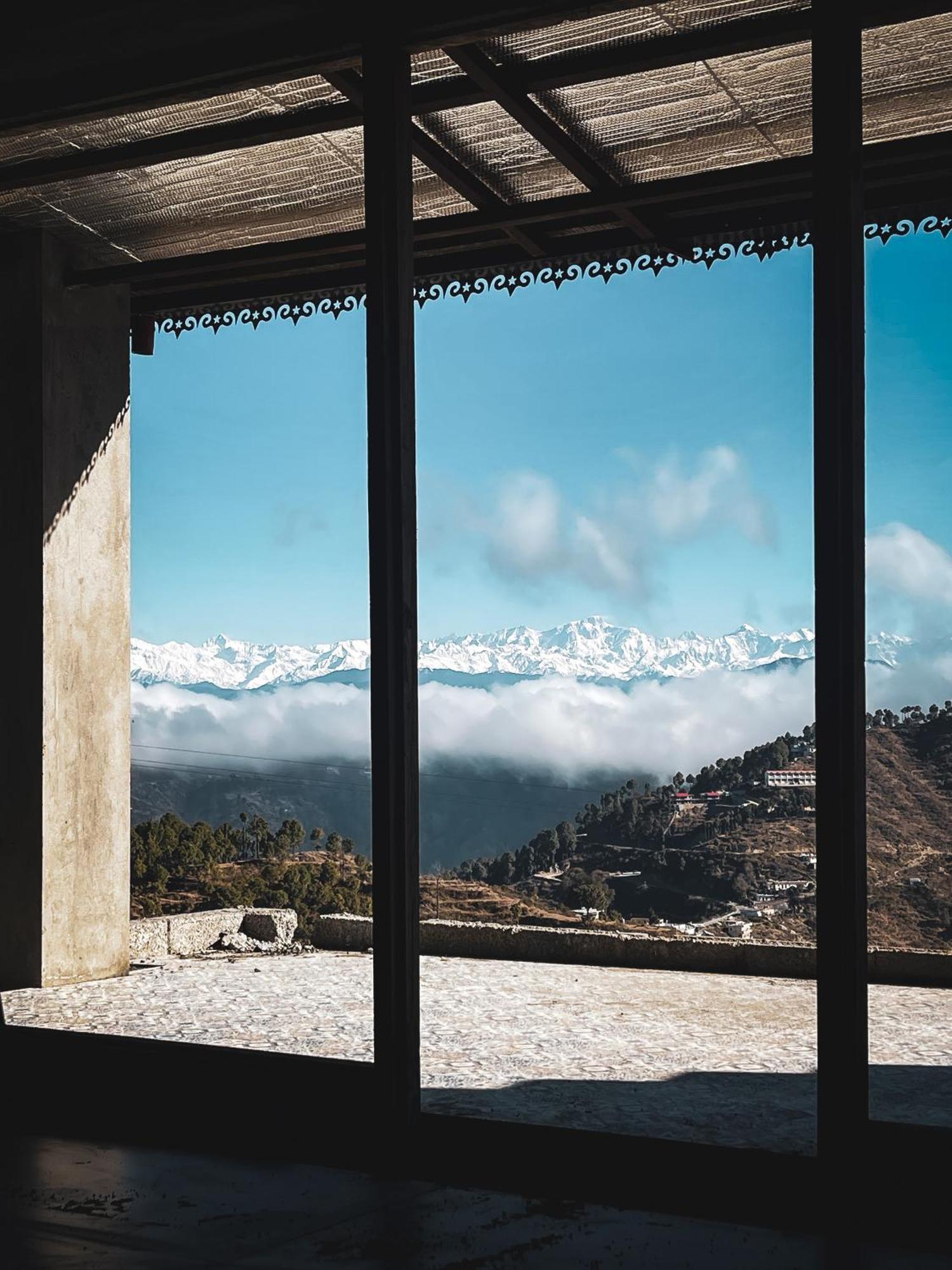 Bsr Farms Resort Pauri Exteriör bild
