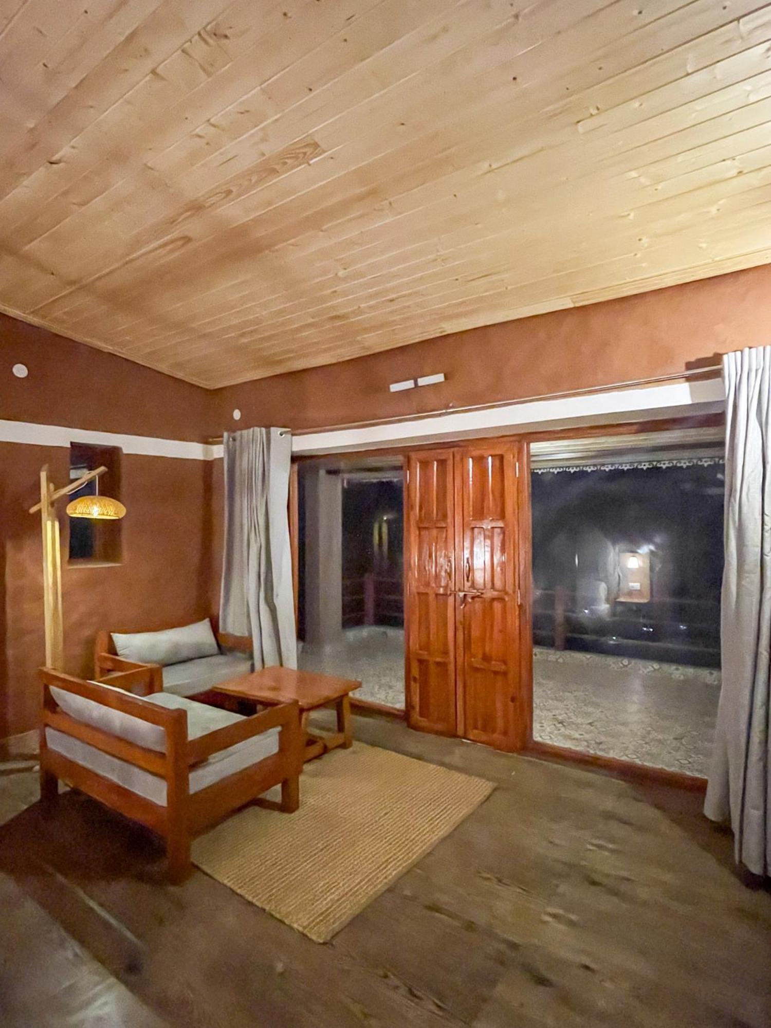 Bsr Farms Resort Pauri Exteriör bild