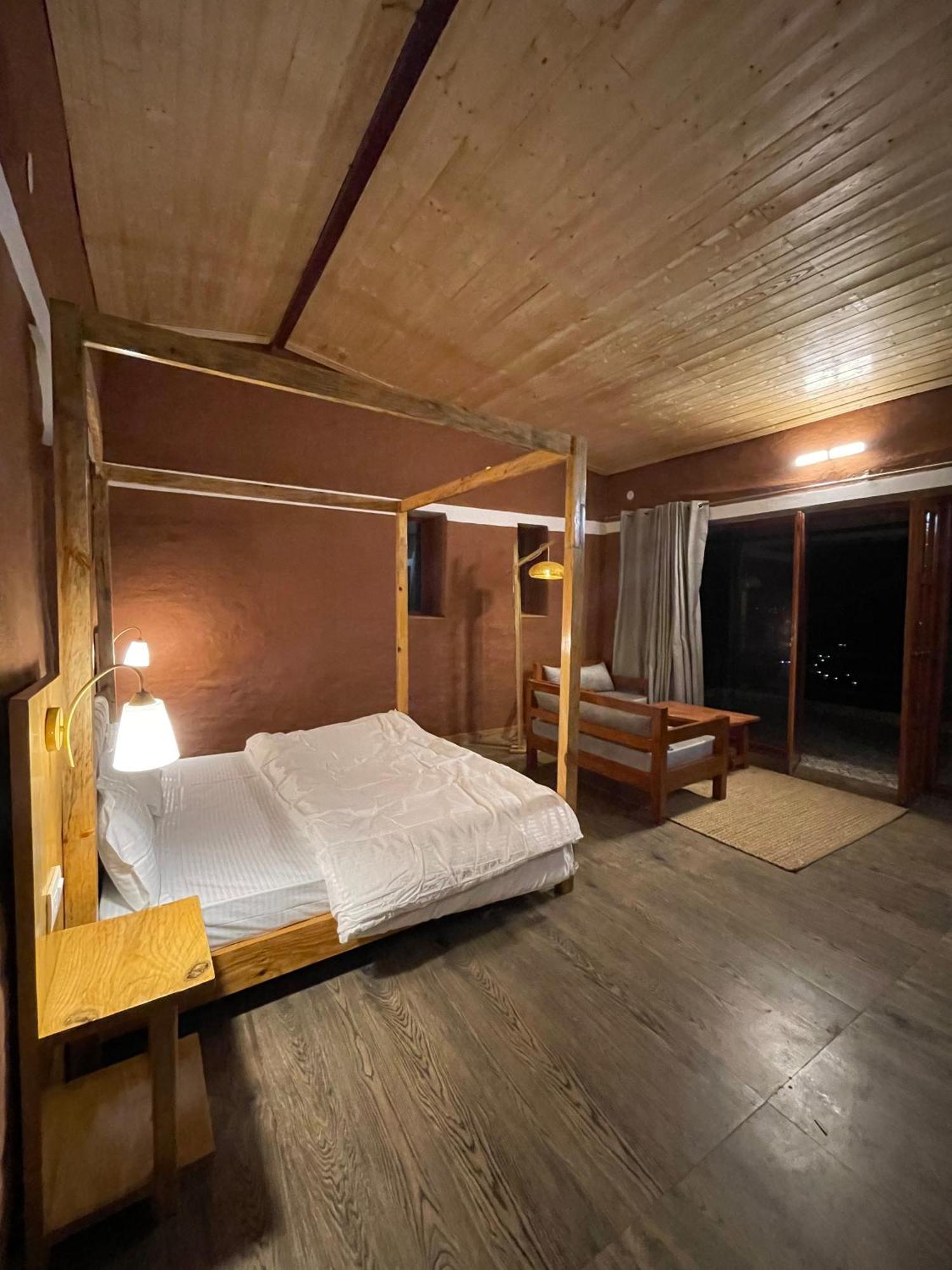 Bsr Farms Resort Pauri Exteriör bild