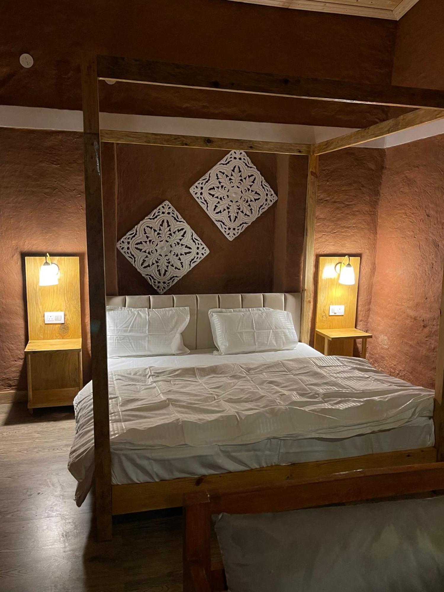 Bsr Farms Resort Pauri Exteriör bild