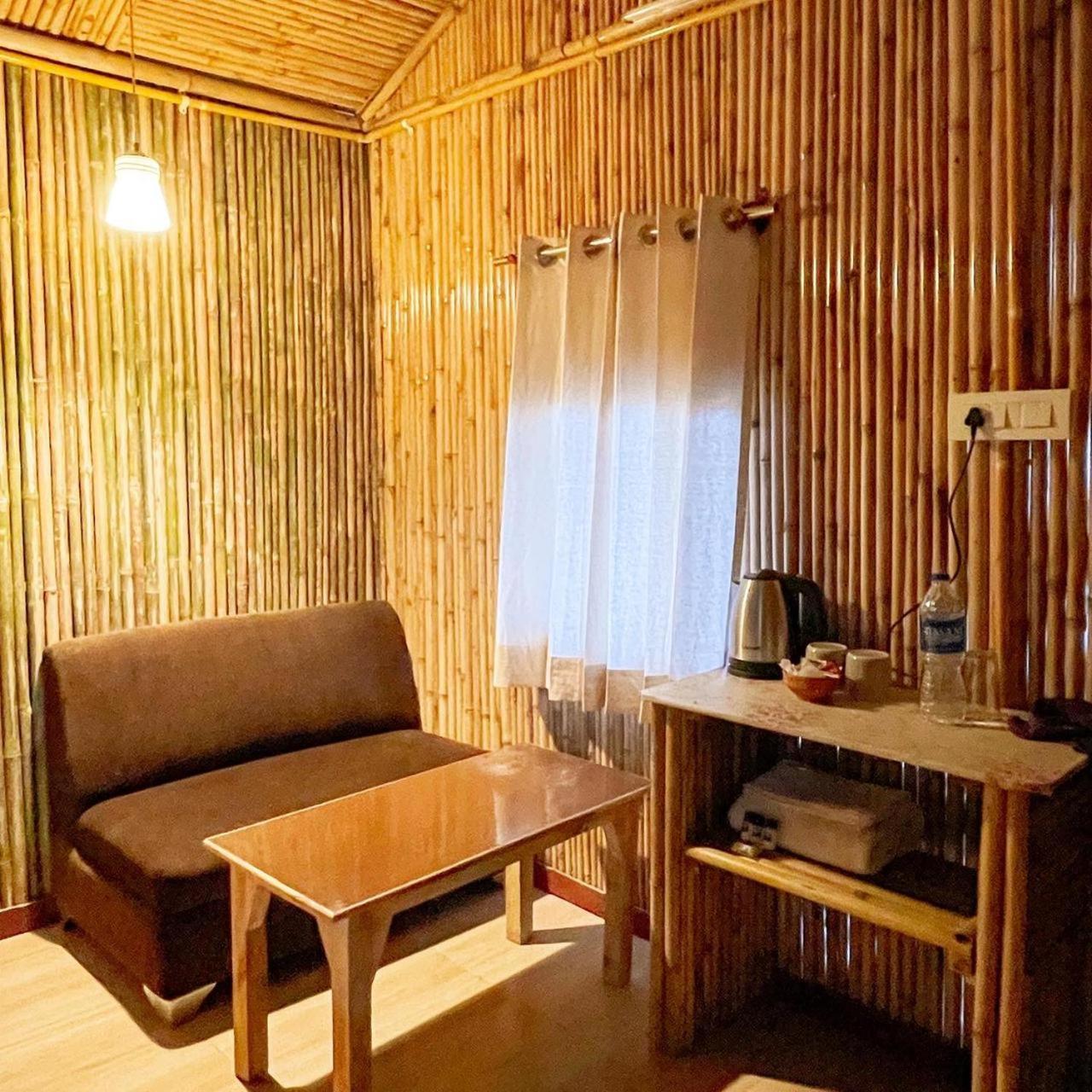 Bsr Farms Resort Pauri Exteriör bild