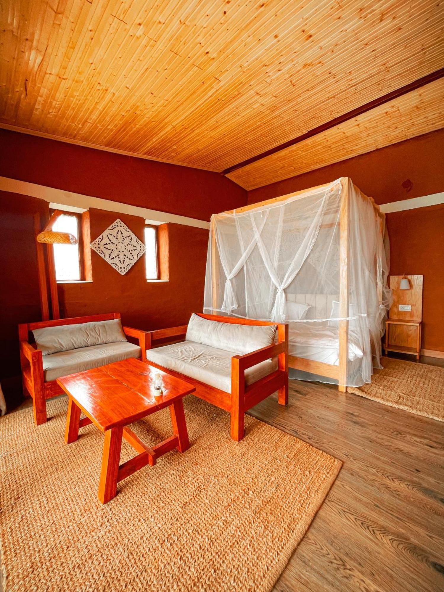 Bsr Farms Resort Pauri Exteriör bild