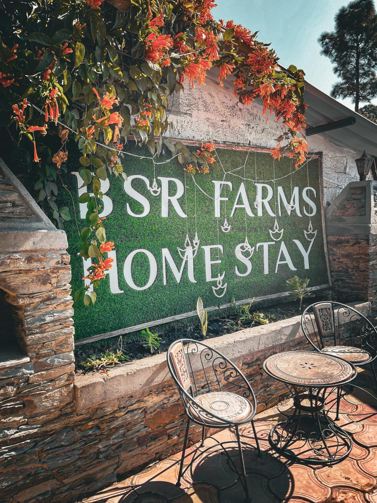 Bsr Farms Resort Pauri Exteriör bild