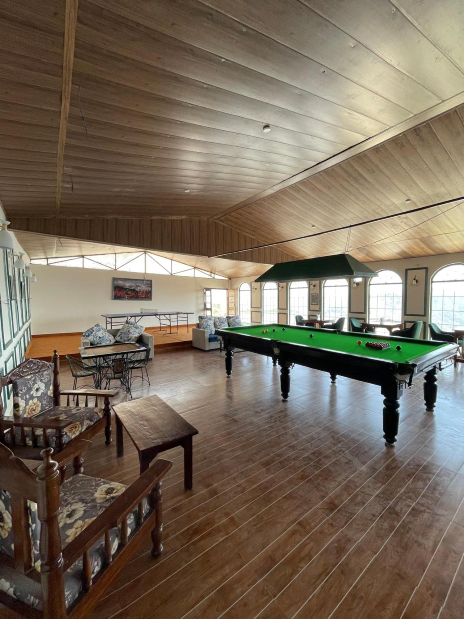 Bsr Farms Resort Pauri Exteriör bild